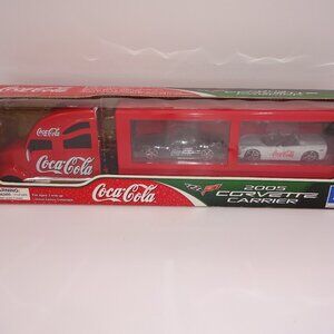 New NOS Coca-Cola 2005 Corvette Carrier Truck Sounds Lights 1:43 Die-Cast C6